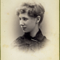 Portrait Photograph of Annie Blake